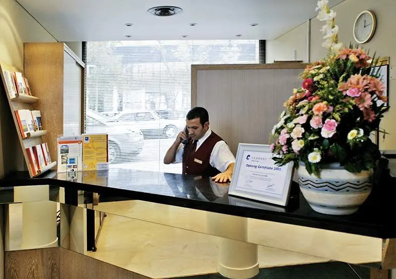 Le Parisis - Tour Eiffel Hotel 4*
