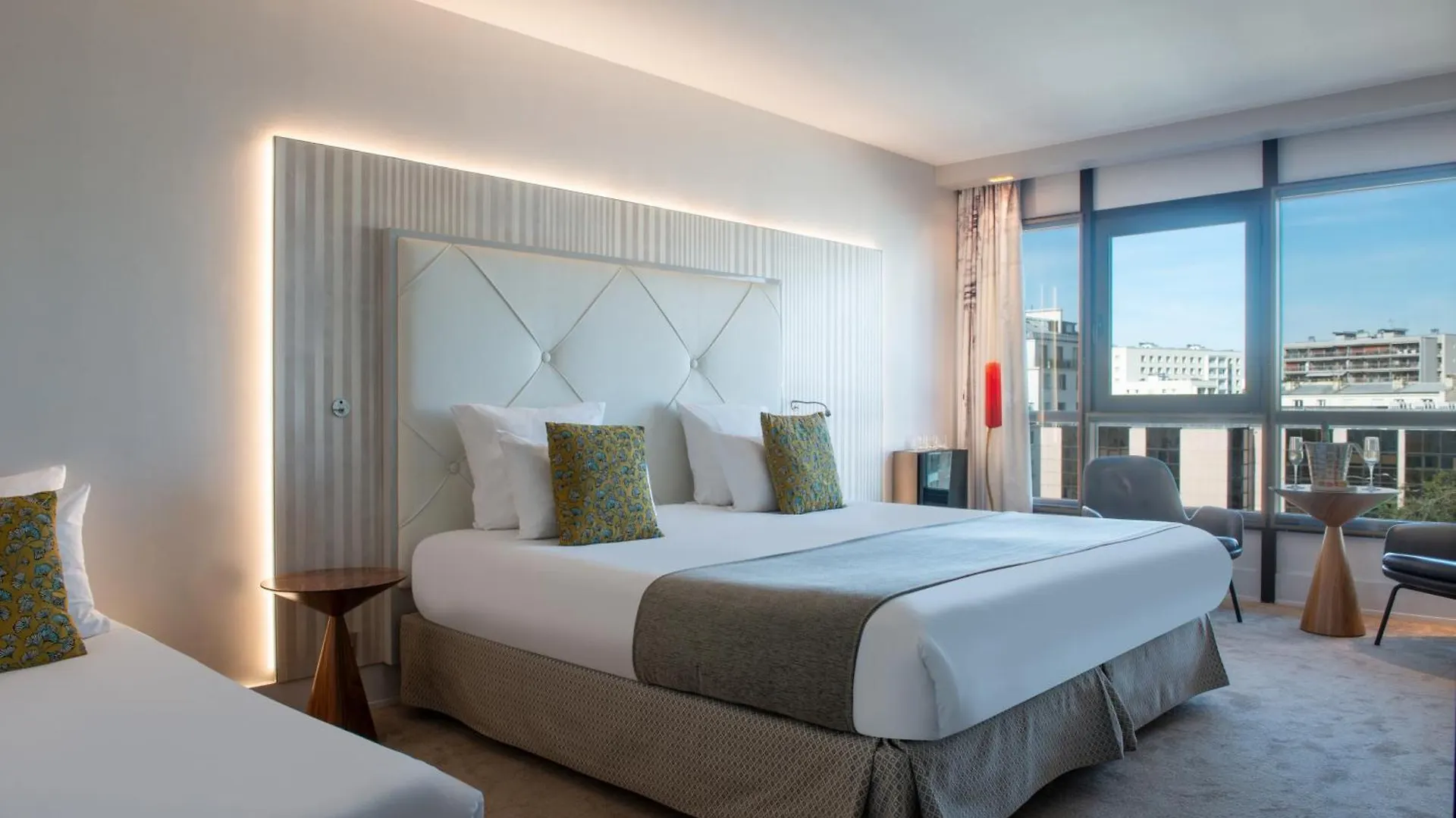 Le Parisis - Tour Eiffel Hotel