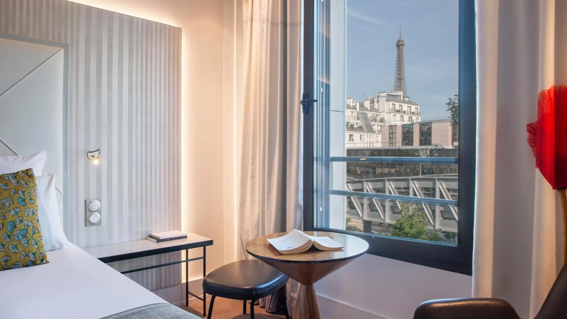 Le Parisis - Tour Eiffel 4*