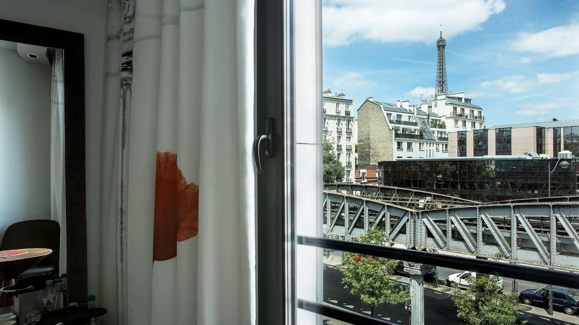 Le Parisis - Tour Eiffel